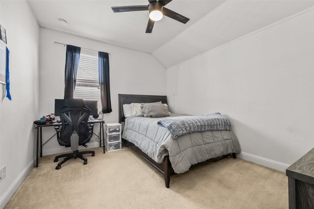 15529 Pioneer Bluff Trail, Fort Worth, TX 76262