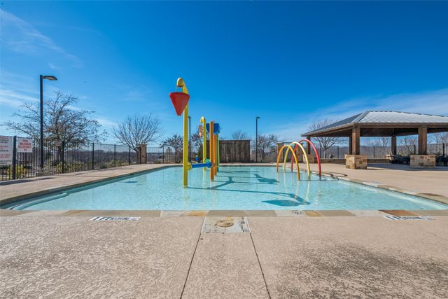 15529 Pioneer Bluff Trail, Fort Worth, TX 76262