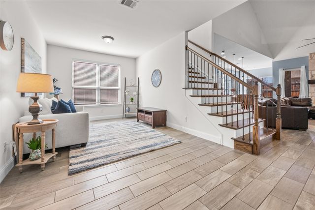 15529 Pioneer Bluff Trail, Fort Worth, TX 76262