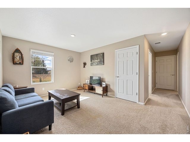 6835 Whisper Trail Ln, Wellington, CO 80549