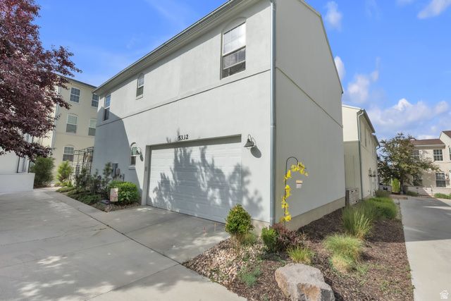 5332 W SCOUT PLANE LN, South Jordan, UT 84009