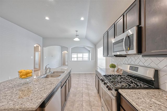3410 Golden Amber Court, Richmond, TX 77406