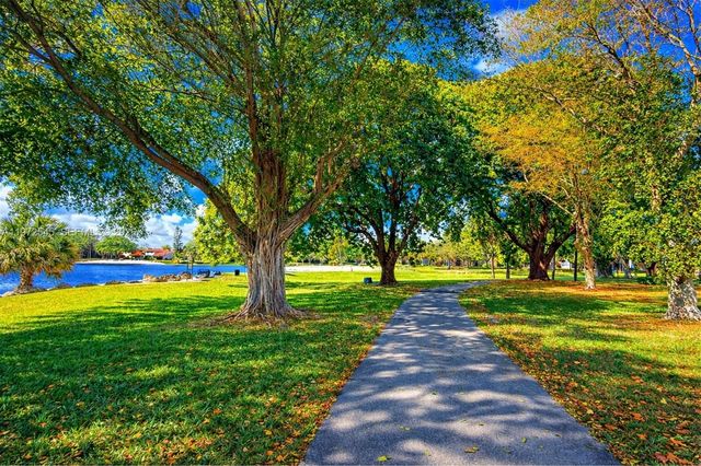 15285 SW 107th Ln 201, Miami, FL 33196