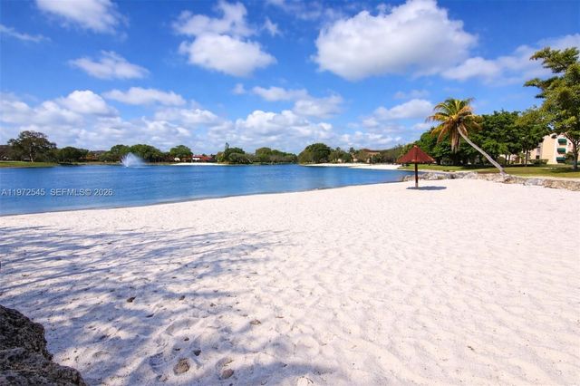 15285 SW 107th Ln 201, Miami, FL 33196