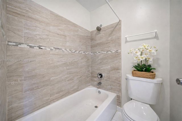 15285 SW 107th Ln 201, Miami, FL 33196