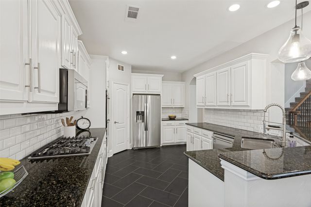 9629 Ben Hogan Lane, Fort Worth, TX 76244