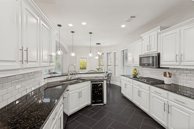 9629 Ben Hogan Lane, Fort Worth, TX 76244