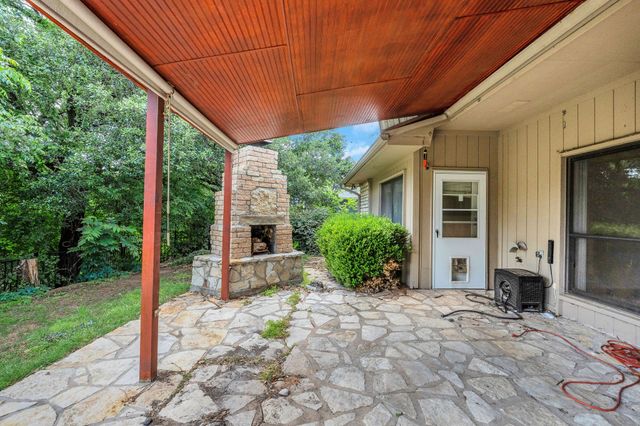 4315 Fairway Drive, De Cordova, TX 76049