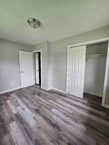 109 E Joy Street, Harrisonville, MO 64701
