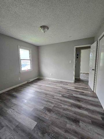 109 E Joy Street, Harrisonville, MO 64701