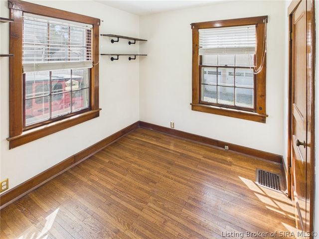 311 Knobloch Avenue, Jeffersonville, IN 47130