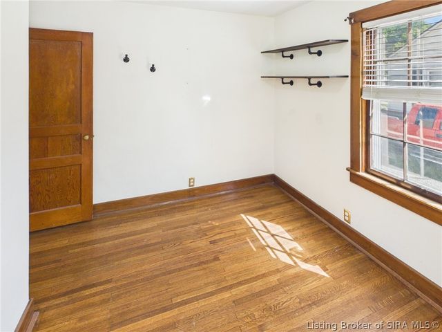 311 Knobloch Avenue, Jeffersonville, IN 47130