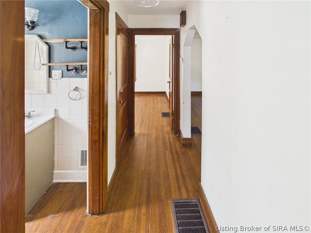 311 Knobloch Avenue, Jeffersonville, IN 47130