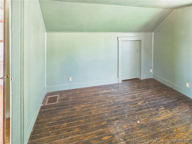 311 Knobloch Avenue, Jeffersonville, IN 47130