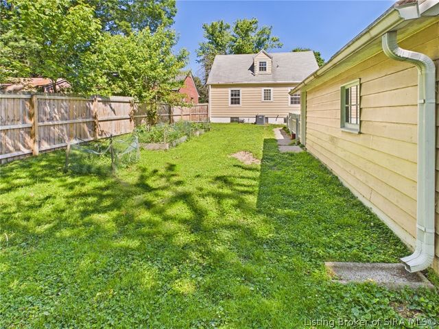 311 Knobloch Avenue, Jeffersonville, IN 47130