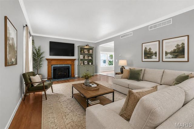 110 Antoinette Terrace, Lake St Louis, MO 63367