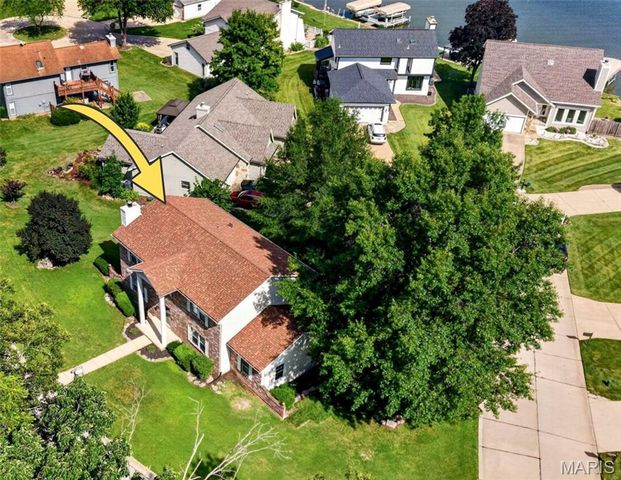 110 Antoinette Terrace, Lake St Louis, MO 63367