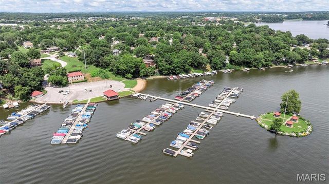 110 Antoinette Terrace, Lake St Louis, MO 63367