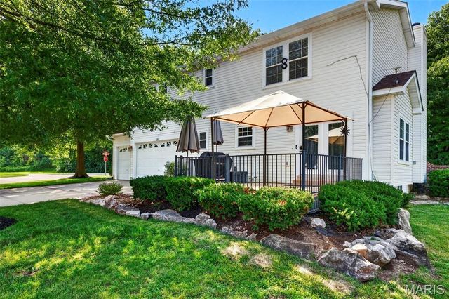 110 Antoinette Terrace, Lake St Louis, MO 63367