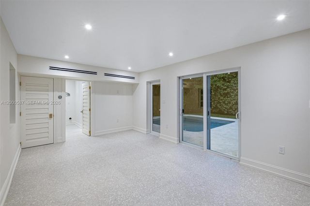 909 Roderigo Ave, Coral Gables, FL 33134