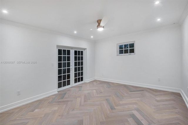 909 Roderigo Ave, Coral Gables, FL 33134