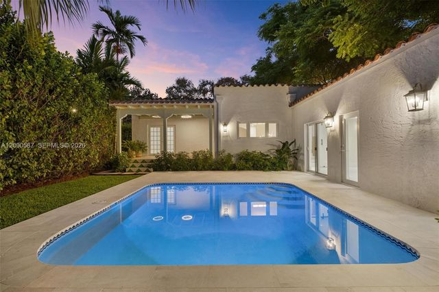 909 Roderigo Ave, Coral Gables, FL 33134
