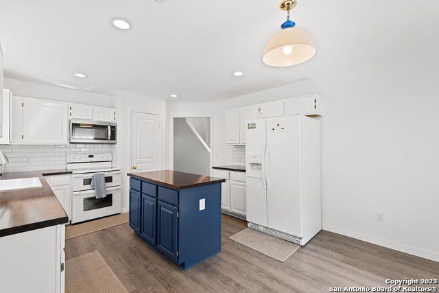9927 ABE LINCOLN, San Antonio, TX 78240