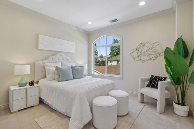 182 Redding Road, Campbell, CA 95008