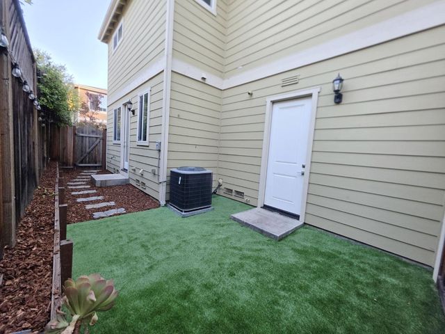 182 Redding Road, Campbell, CA 95008