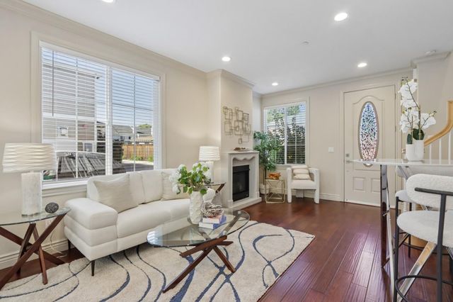 182 Redding Road, Campbell, CA 95008