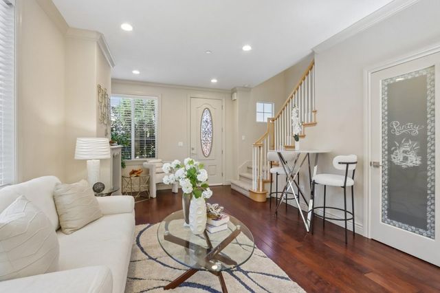 182 Redding Road, Campbell, CA 95008