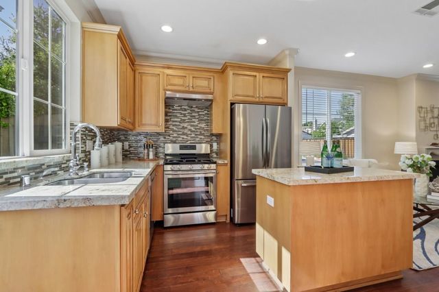 182 Redding Road, Campbell, CA 95008