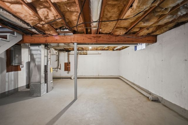 49-51 Tulsa St, Springfield, MA 01118