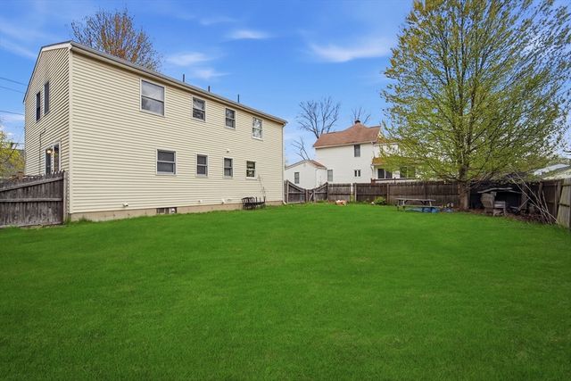 49-51 Tulsa St, Springfield, MA 01118