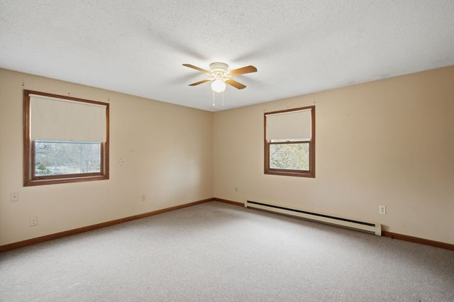 49-51 Tulsa St, Springfield, MA 01118