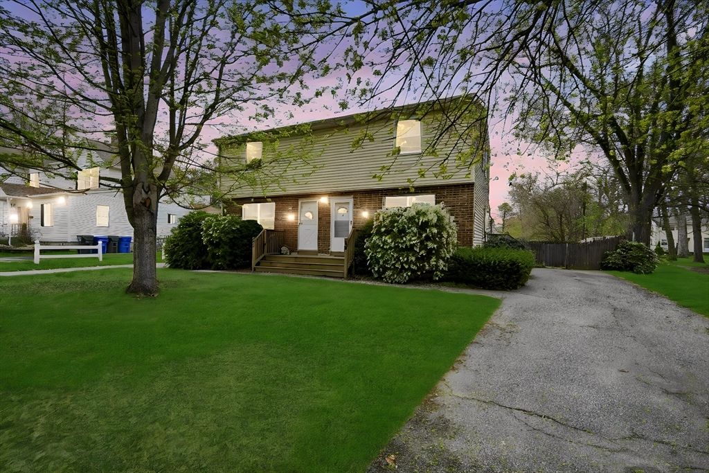 49-51 Tulsa St, Springfield, MA 01118