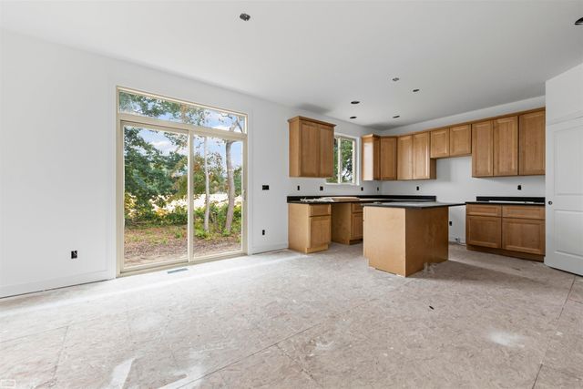 3693 S Athanasia Way, Fort Gratiot Twp, MI 48059