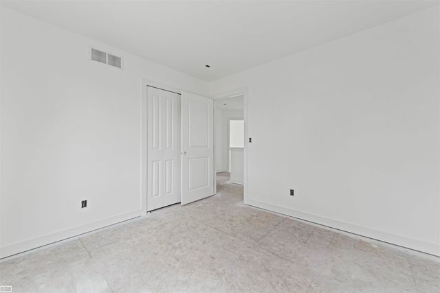 3693 S Athanasia Way, Fort Gratiot Twp, MI 48059