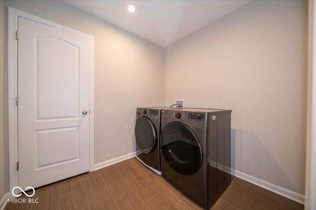 1402 Hove Drive, Greenwood, IN 46143