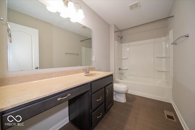 1402 Hove Drive, Greenwood, IN 46143