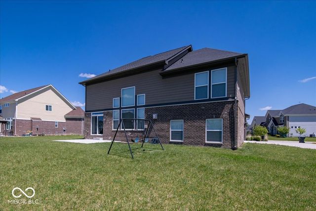 1402 Hove Drive, Greenwood, IN 46143