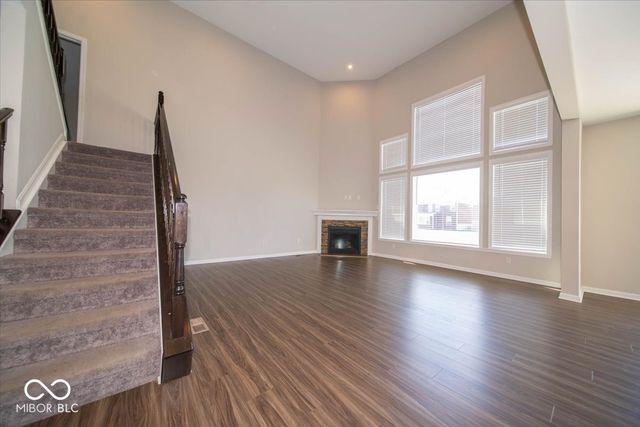 1402 Hove Drive, Greenwood, IN 46143