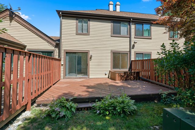 1542 Anderson Lane, Buffalo Grove, IL 60089
