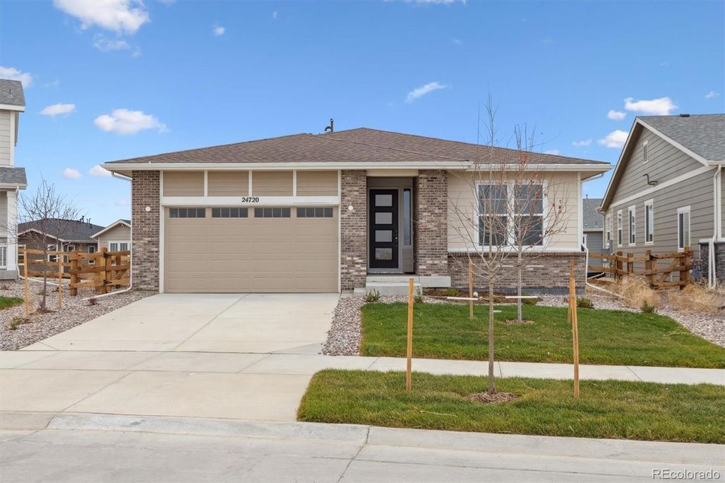 24720 E 42nd Avenue, Aurora, CO 80019