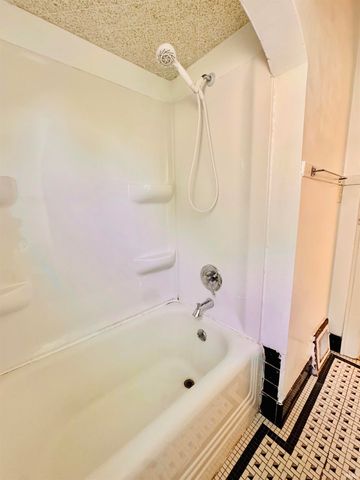706 Madison Avenue, Evansville, IN 47713