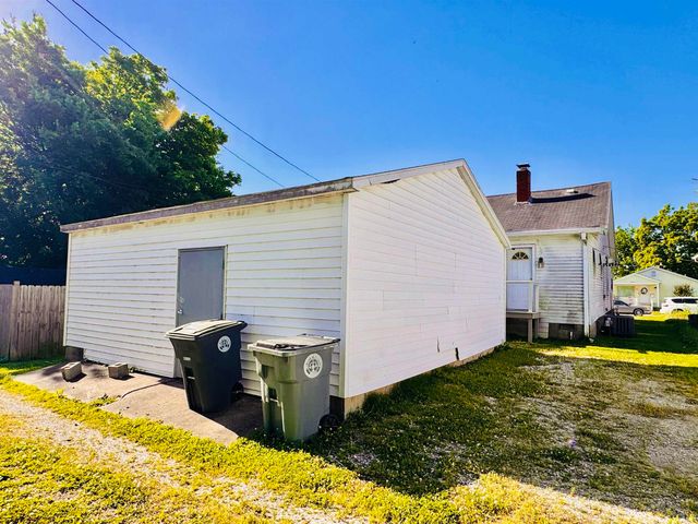 706 Madison Avenue, Evansville, IN 47713