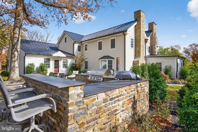 813 PLYMOUTH RD, Gwynedd Valley, PA 19437