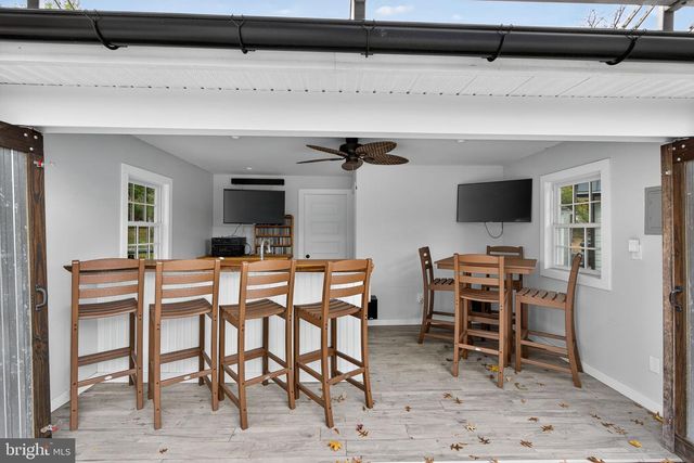 813 PLYMOUTH RD, Gwynedd Valley, PA 19437