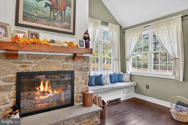 813 PLYMOUTH RD, Gwynedd Valley, PA 19437