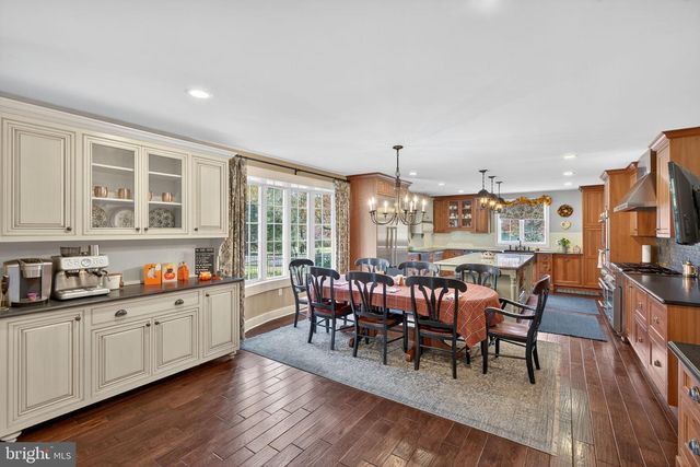 813 PLYMOUTH RD, Gwynedd Valley, PA 19437